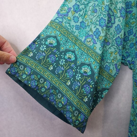 Cupcakes & Cashmere Kimono Women XS Oversized Green Blue Floral Light Open Top - Picture 3 of 10